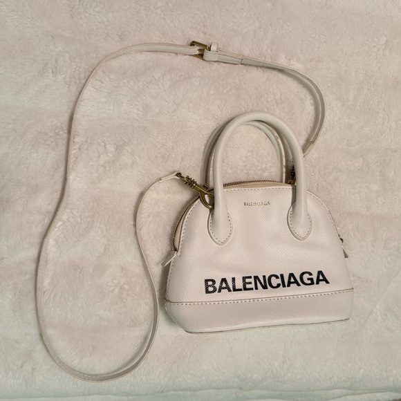 Balenciaga Mini Bag in White with Black Logo - Picture 2 of 11